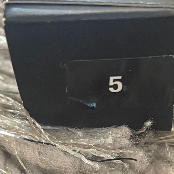 Anastasia Beverly Hills Magic Touch Concealer Shade 5 - Picture 8 of 8